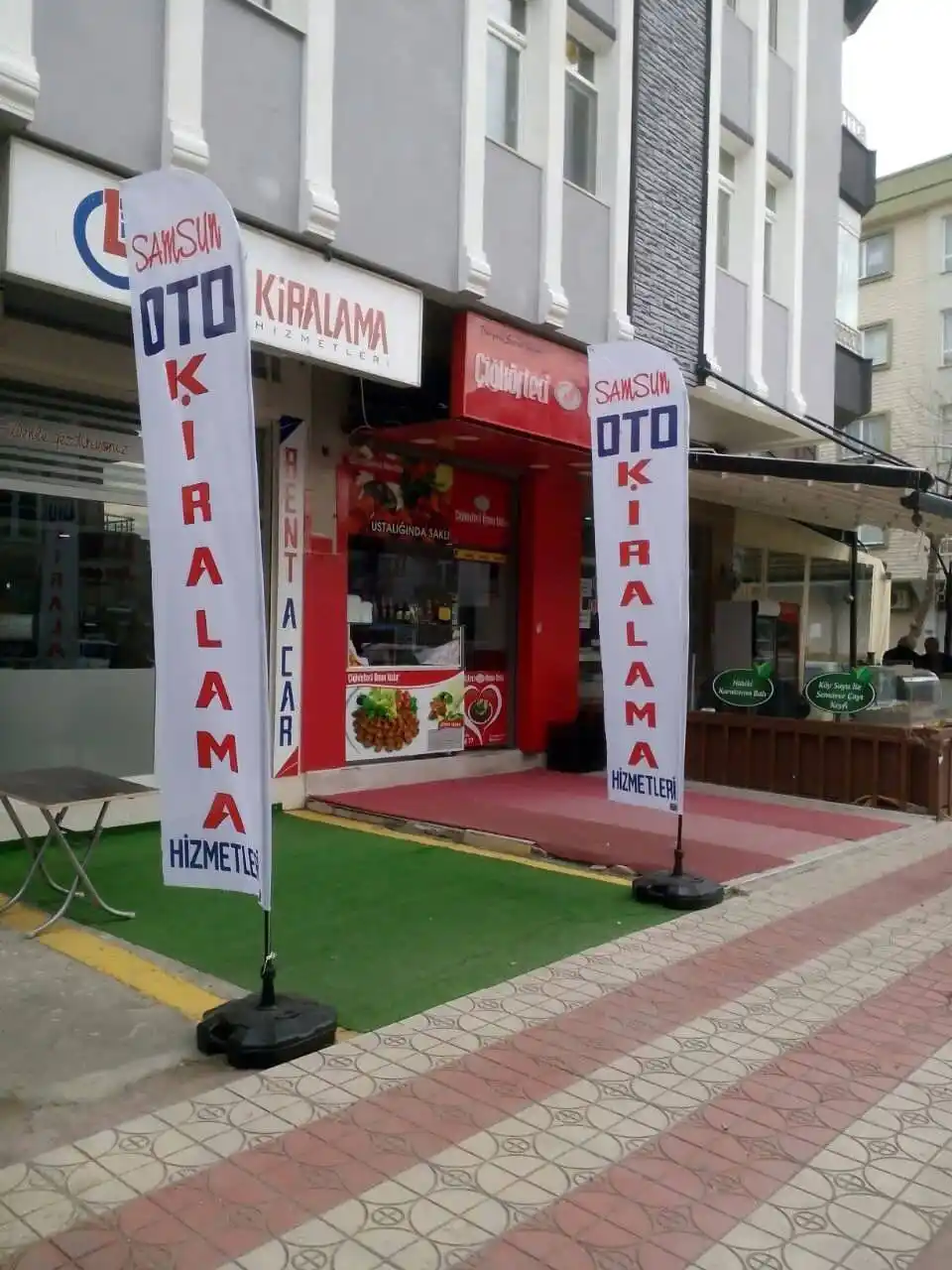 oto-kiralama-yelken-bayragi-10